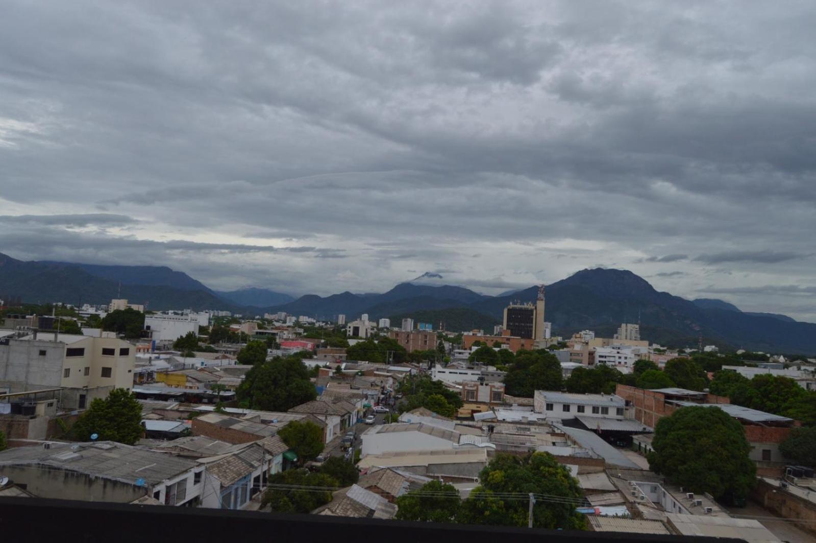 Hotel Real Del Valle Valledupar Bagian luar foto